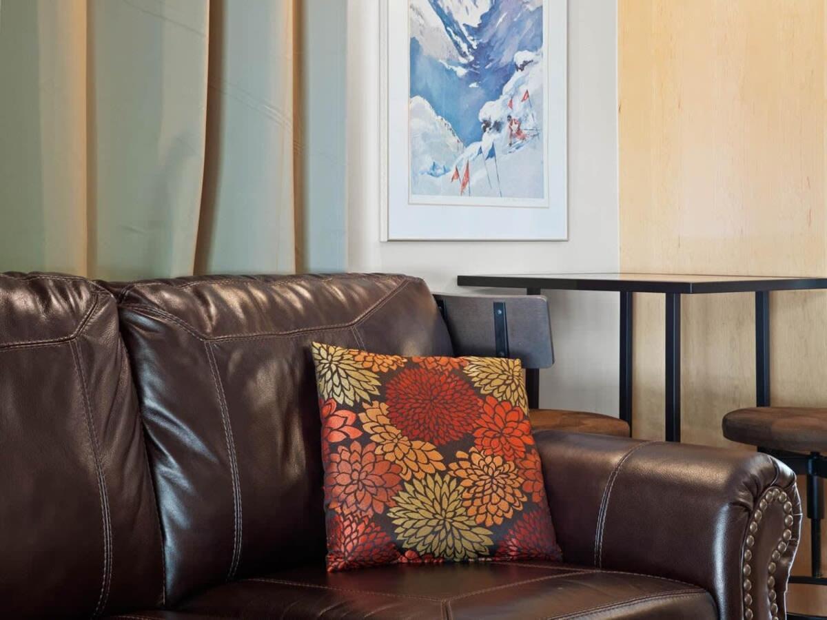 Relaxing 2 Bedroom Steps From Vail Resort Екстериор снимка